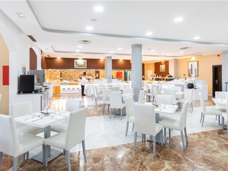 Chatur Playa Real Resort