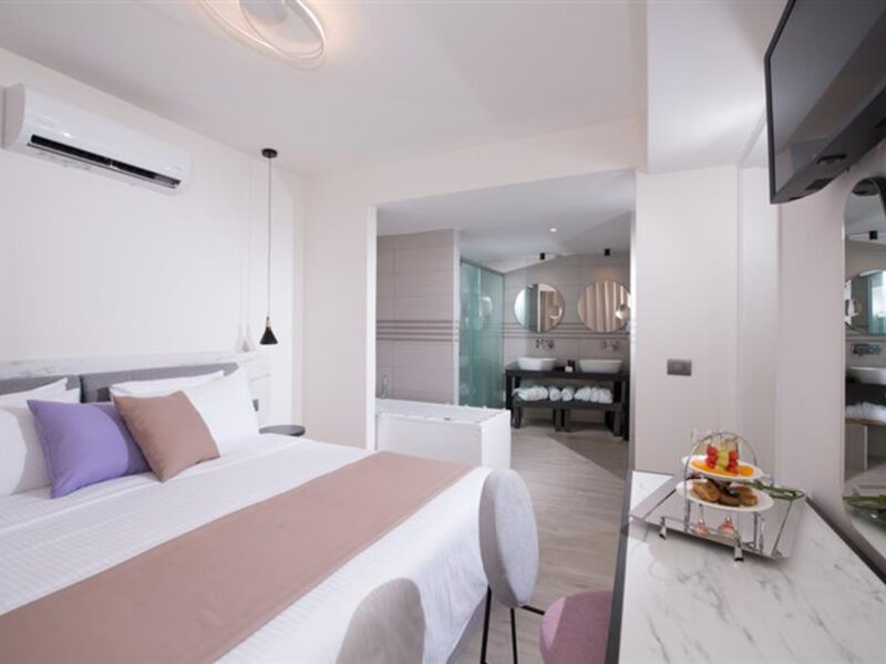 CHC Imperial Palace