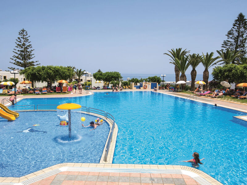 Tui Suneo Chrissi Amoudia