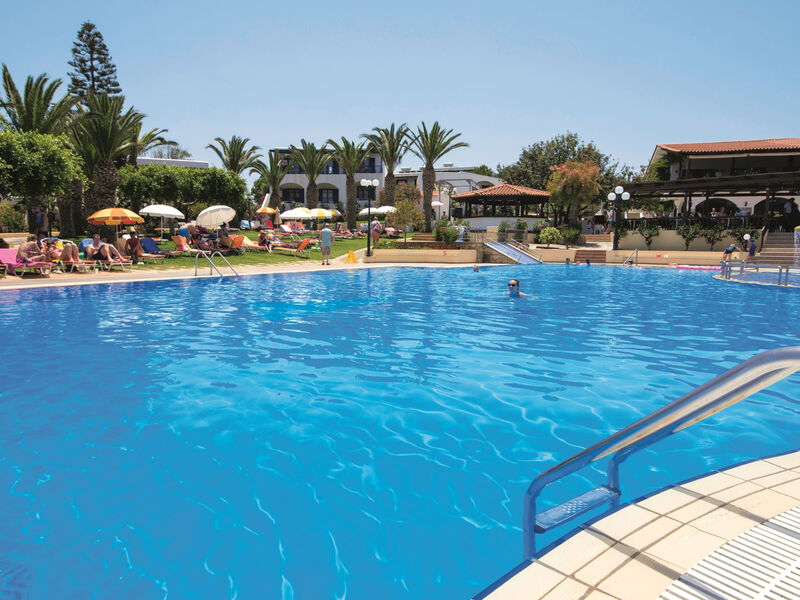 Tui Suneo Chrissi Amoudia