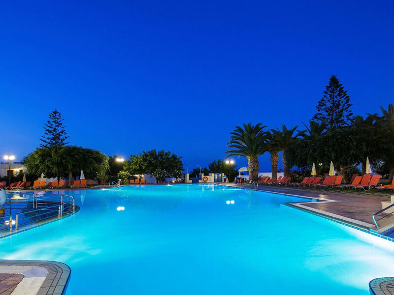 Tui Suneo Chrissi Amoudia