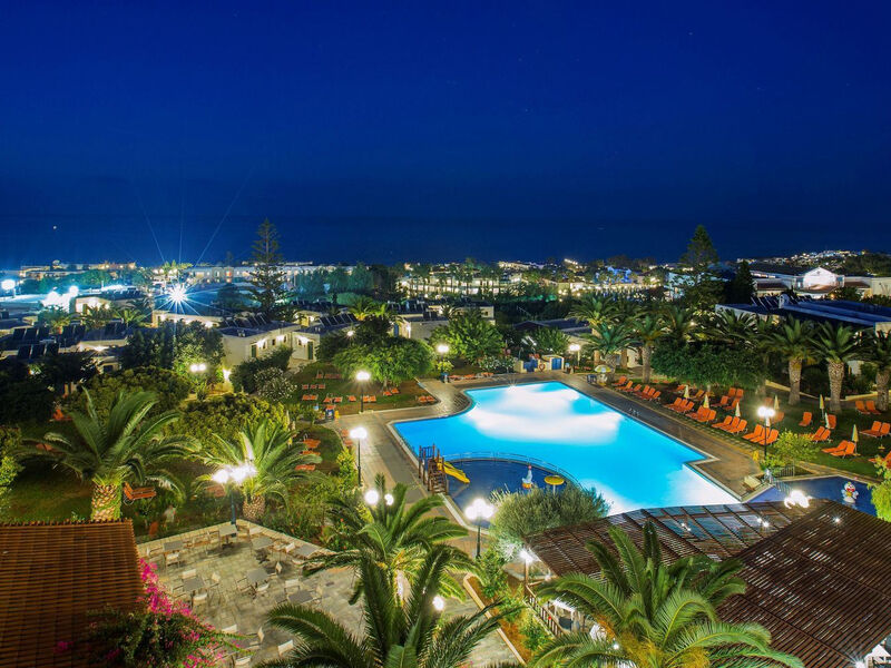 Tui Suneo Chrissi Amoudia