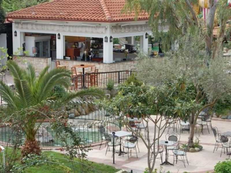 Chrousso Village