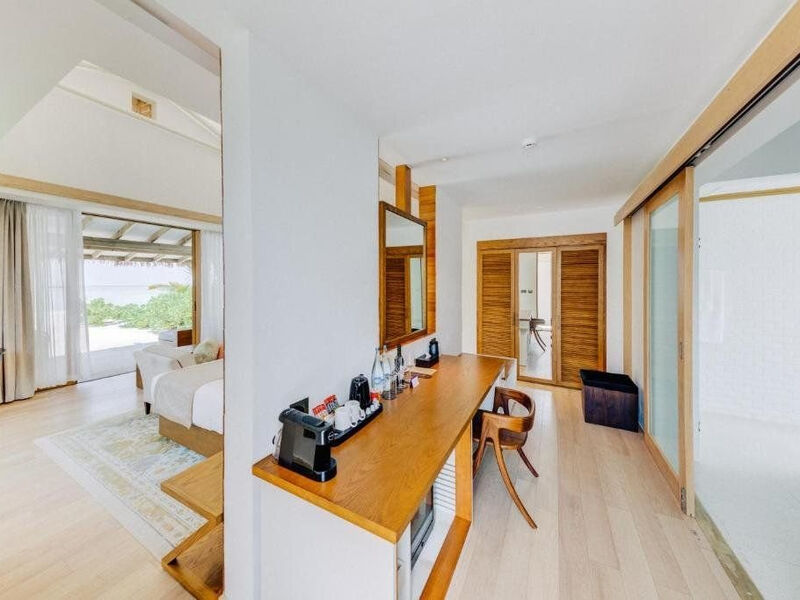 Cinnamon Hakuraa Huraa Maldives