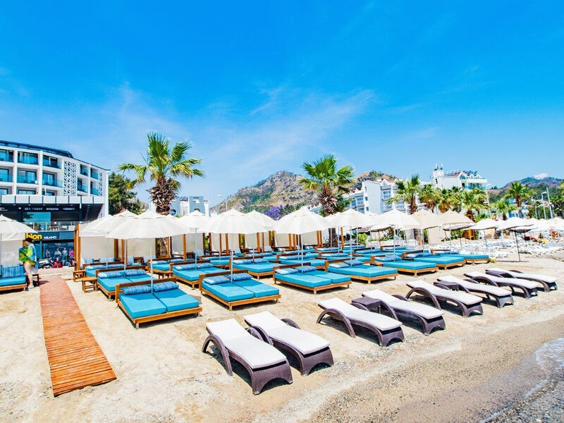 Class Unique Beach