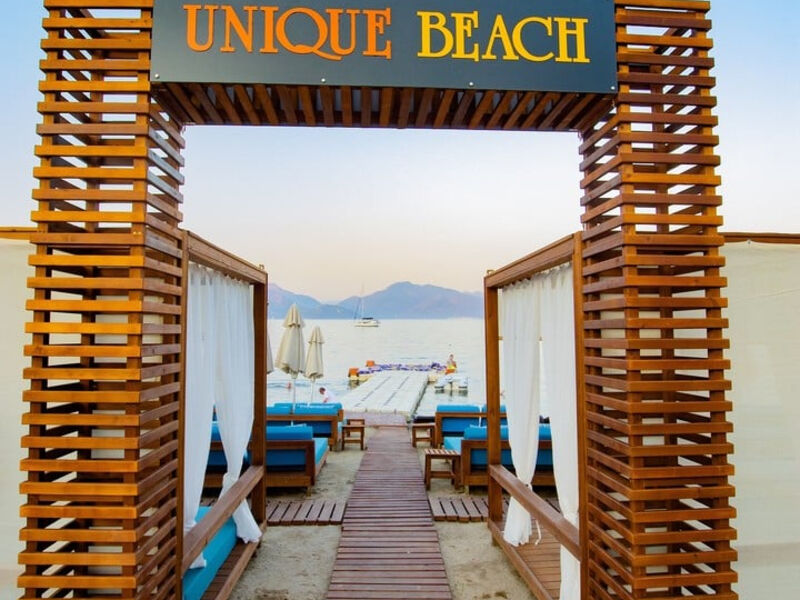 Class Unique Beach