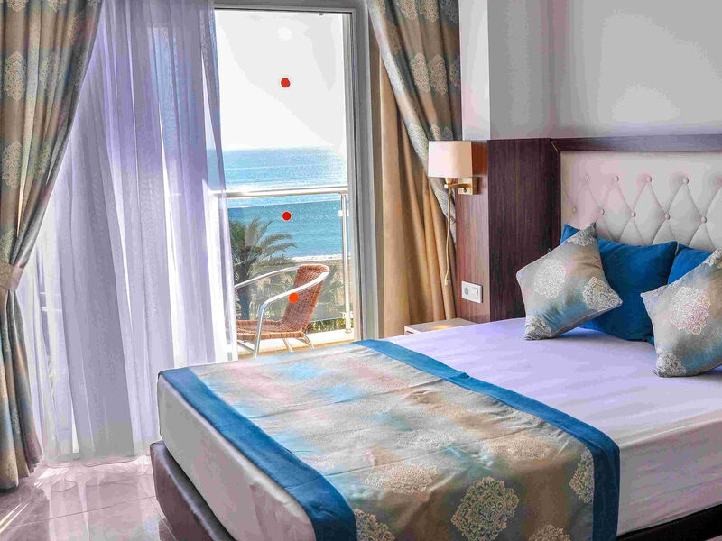 Cleopatra Golden Beach