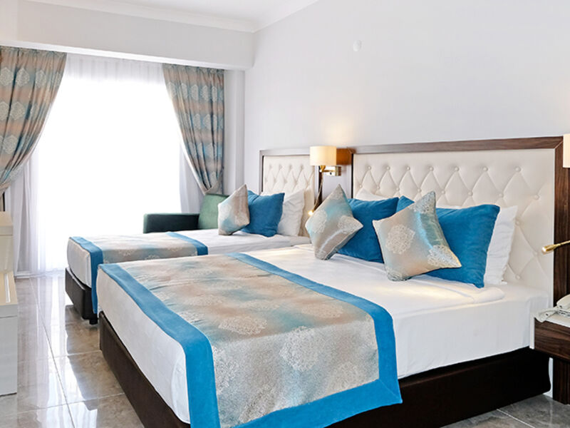 Cleopatra Golden Beach