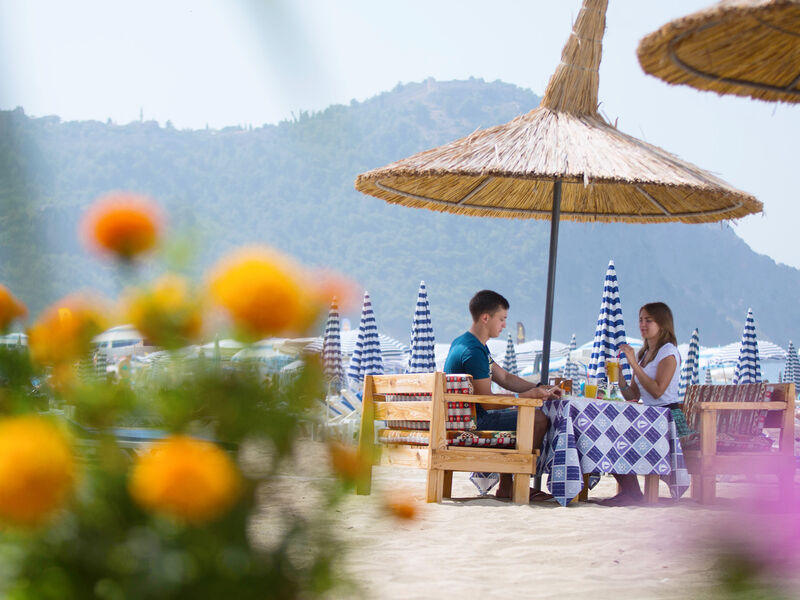 Cleopatra Golden Beach