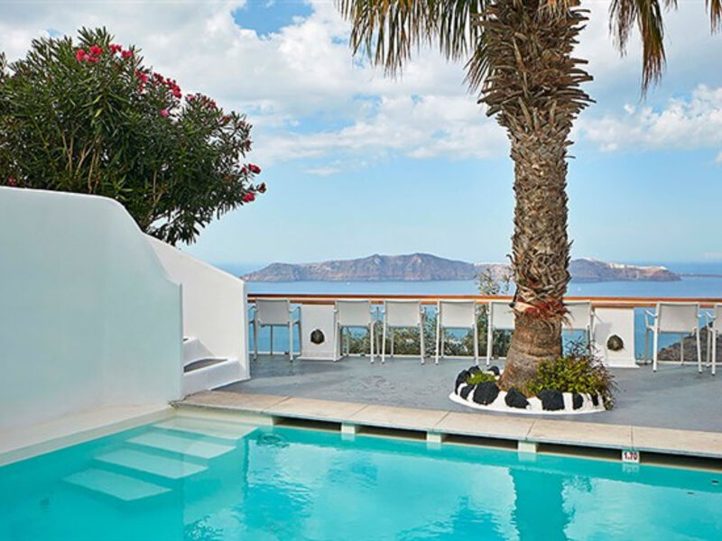 Cliff Side Suites