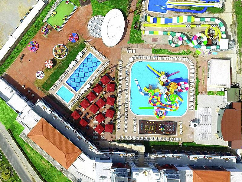 Club Aqua Plaza