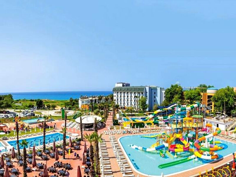 Club Aqua Plaza