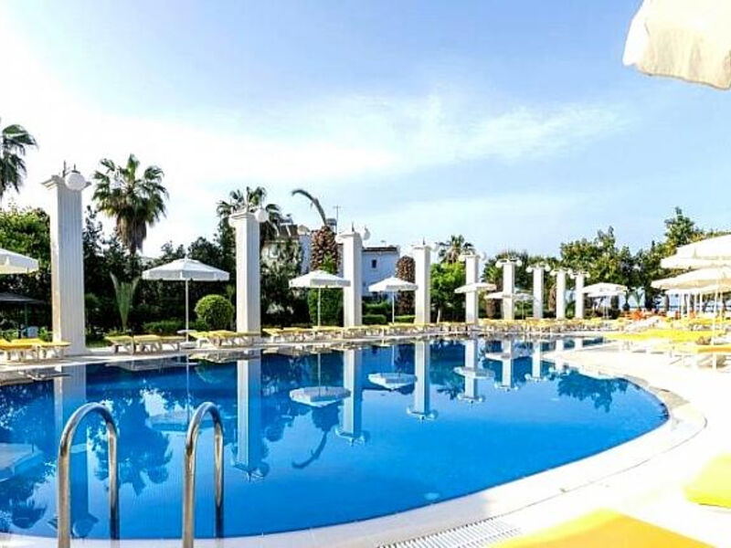 Club Aqua Plaza