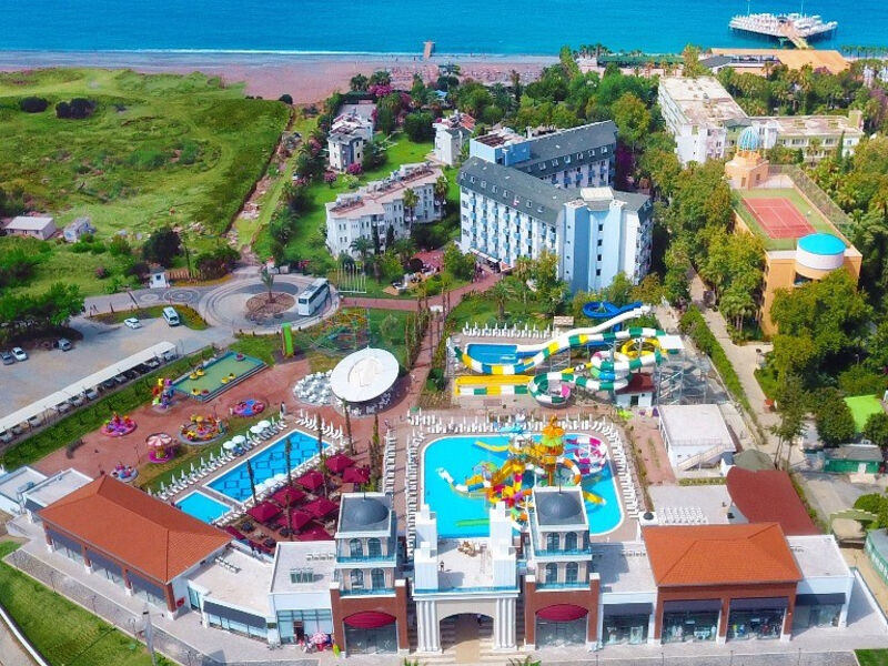 Club Aqua Plaza