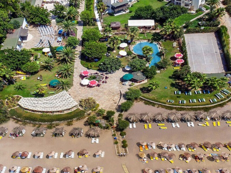 Club Aqua Plaza