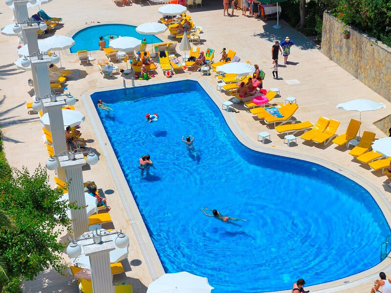 Club Aqua Plaza