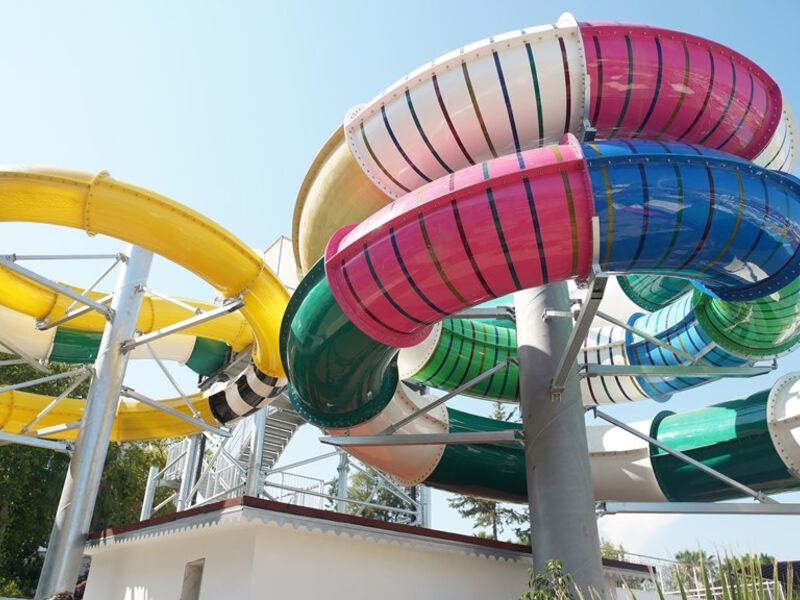 Club Aqua Plaza