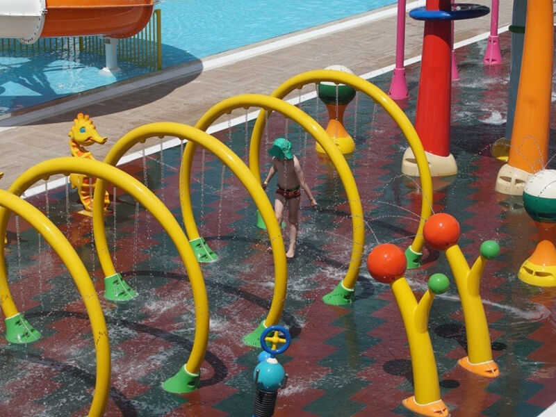 Club Aqua Plaza