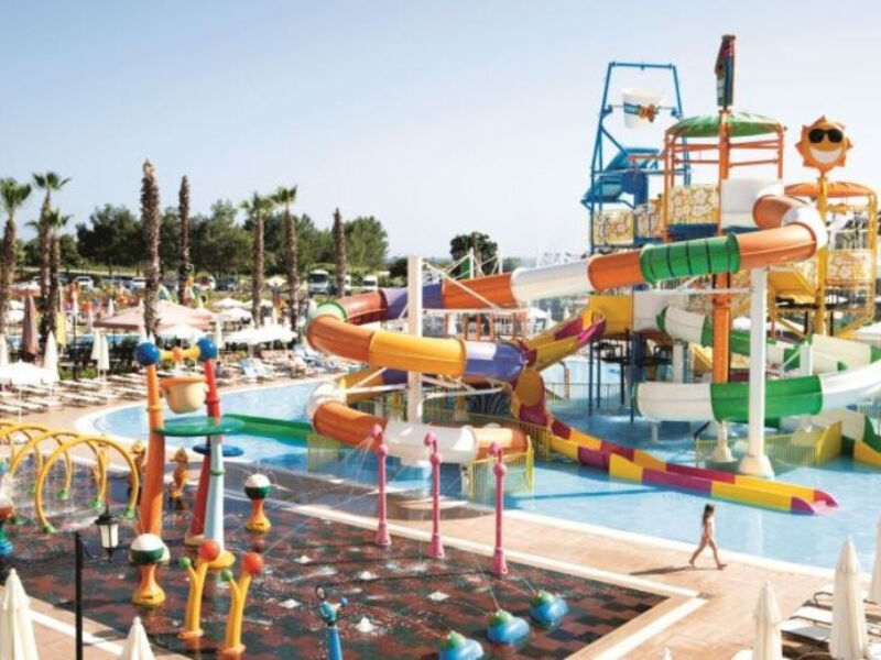 Club Aqua Plaza