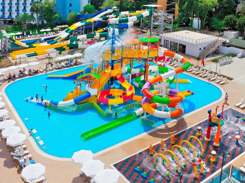 Club Aqua Plaza