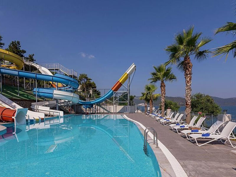 Blue Dreams Resort