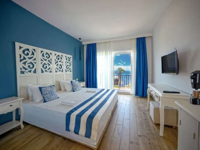 Blue Dreams Resort