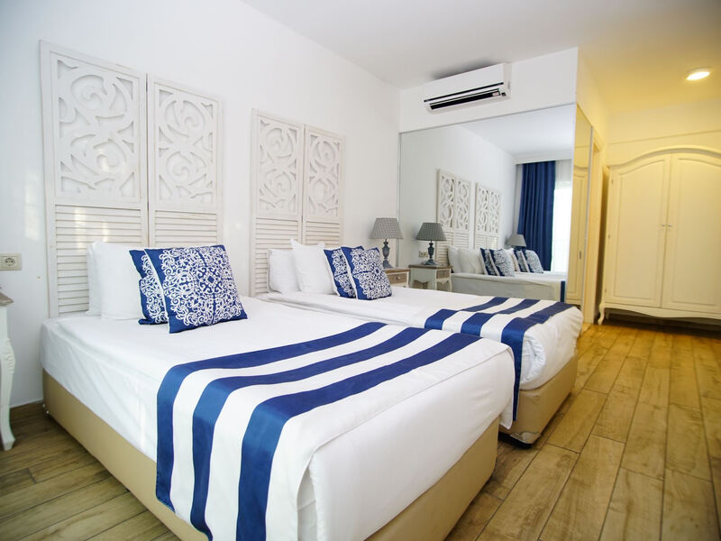 Blue Dreams Resort