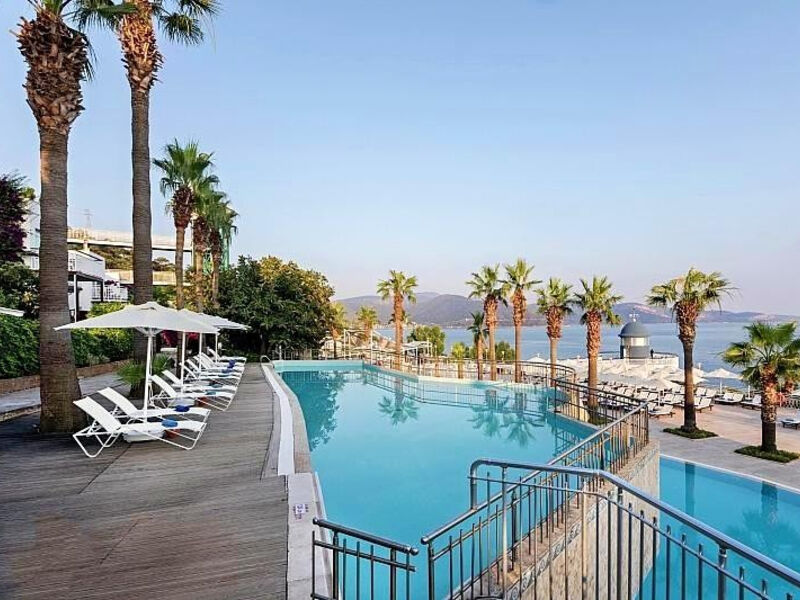 Blue Dreams Resort