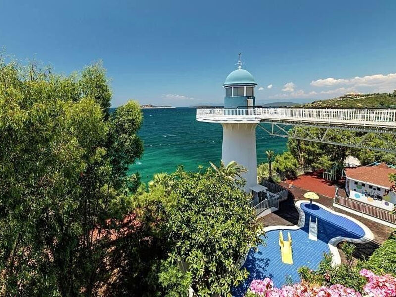 Blue Dreams Resort