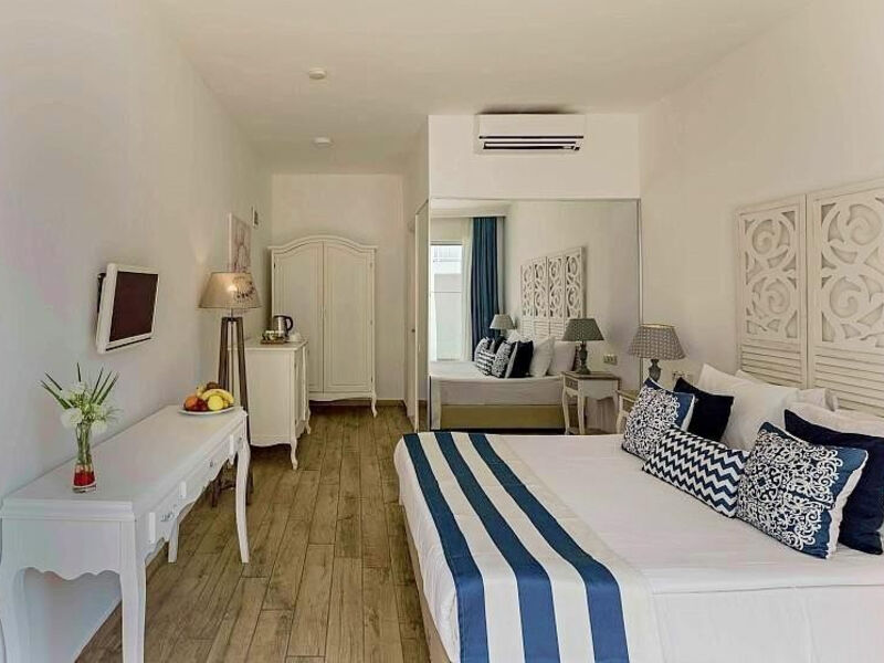 Blue Dreams Resort