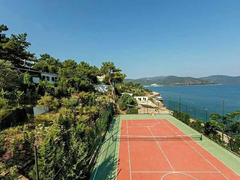 Blue Dreams Resort