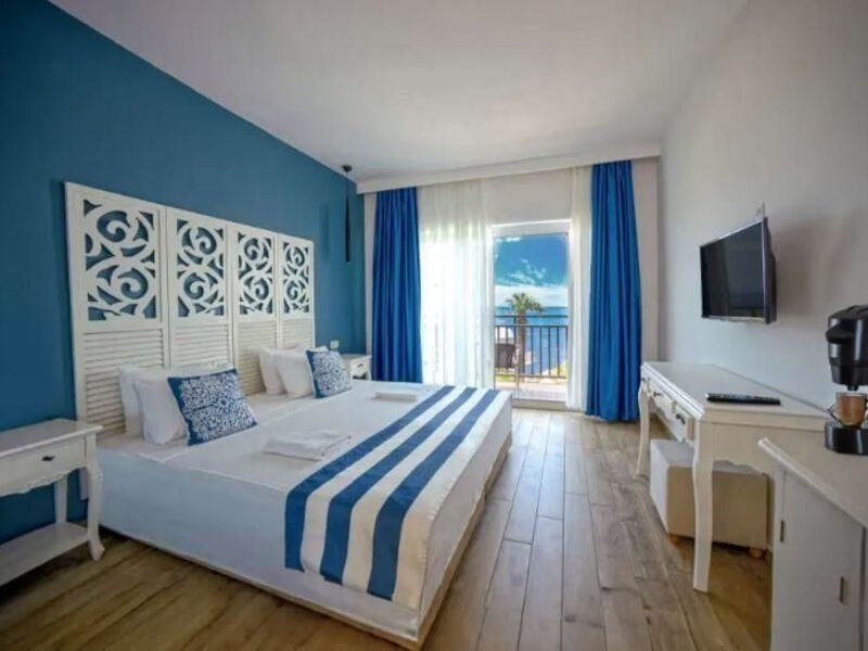 Blue Dreams Resort