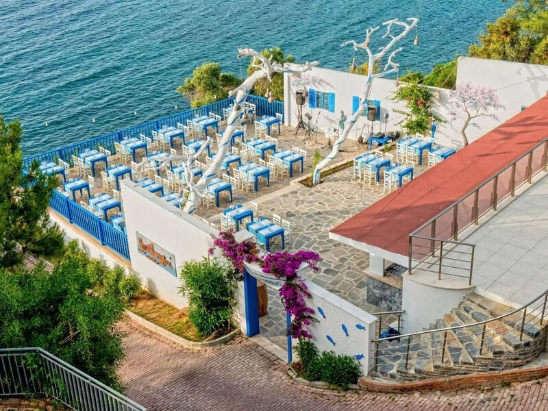 Blue Dreams Resort