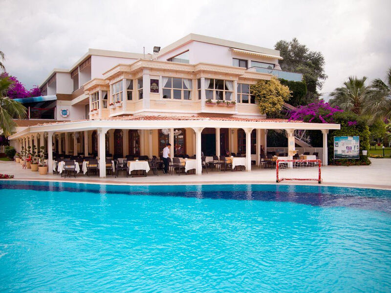Club Boran Mare Beach