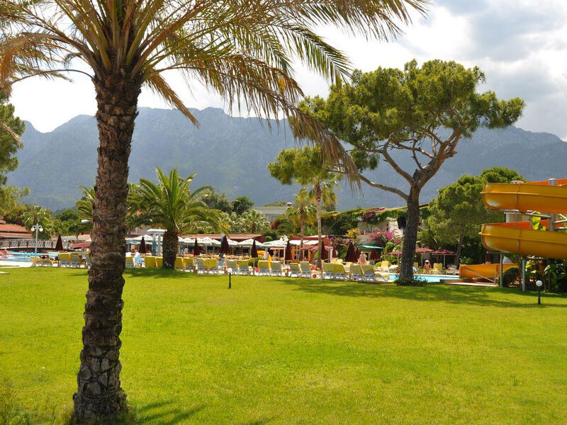 Club Boran Mare Beach