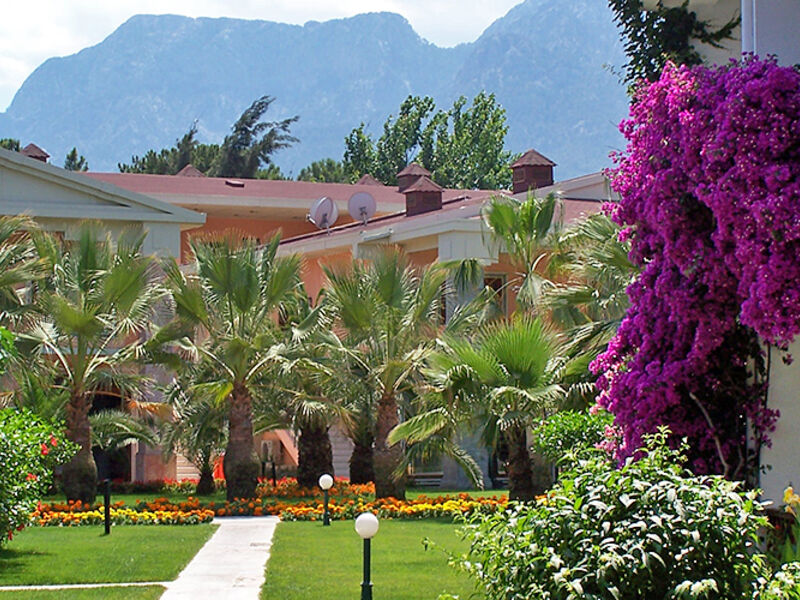 Club Boran Mare Beach