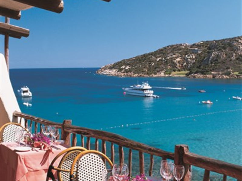 Club Hotel