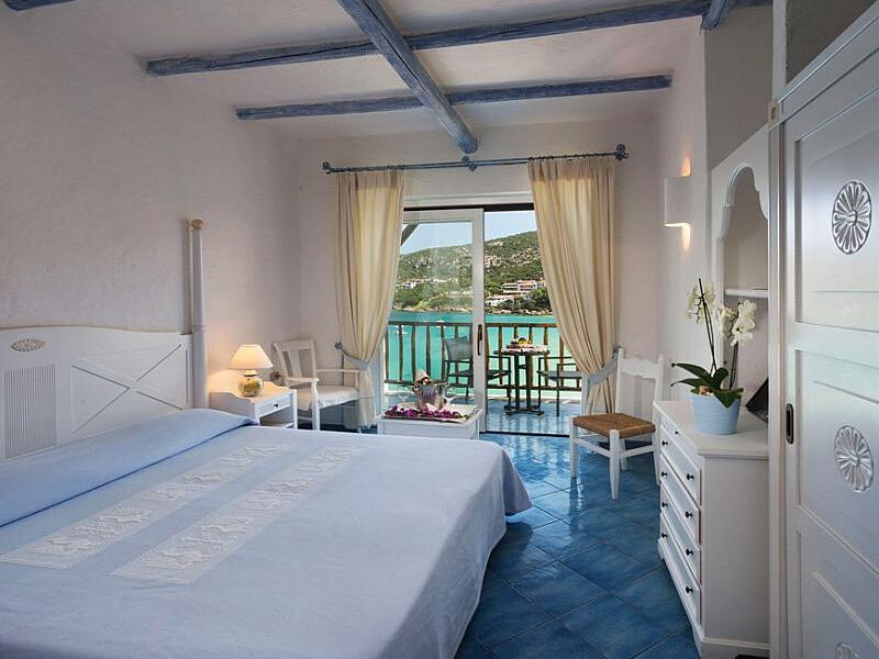 Club Hotel