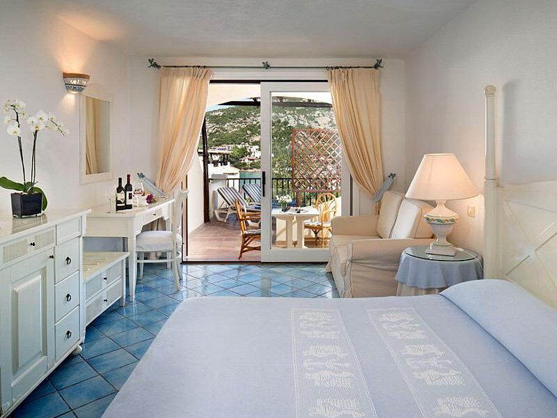 Club Hotel
