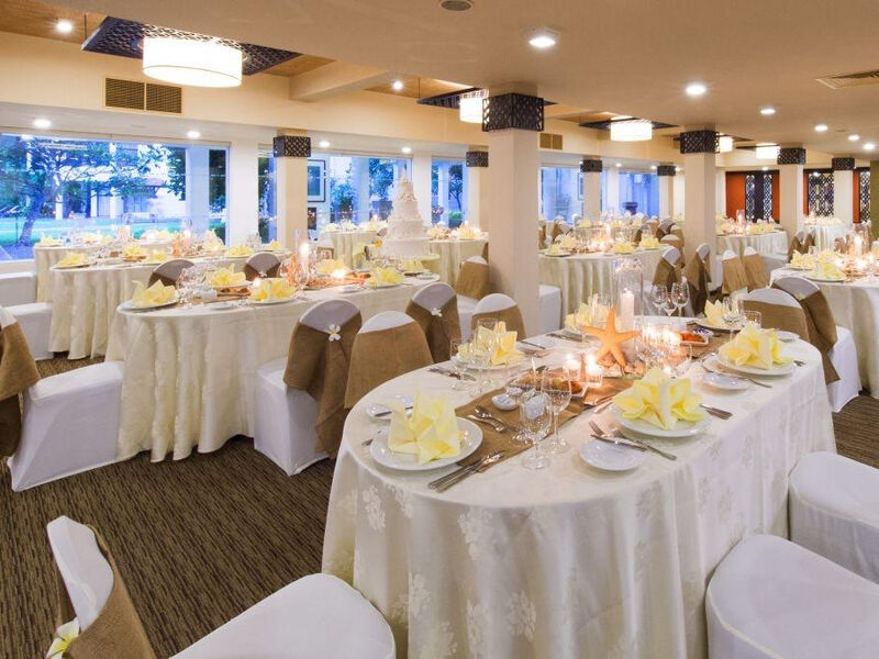 Club Hotel Dolphin
