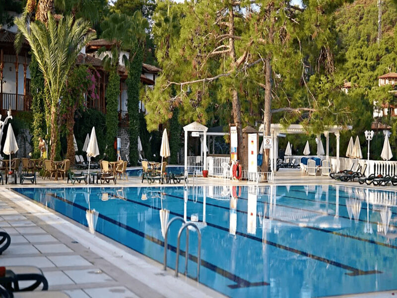 Club and Hotel Letoonia