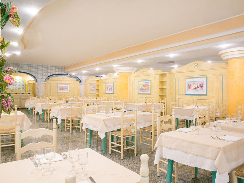 Club Hotel Marina Beach