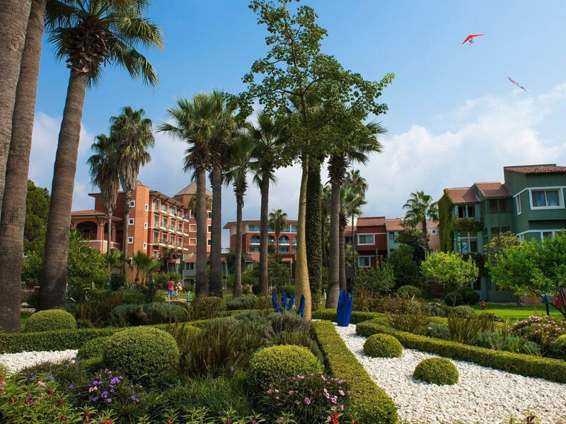 Club Mega Saray