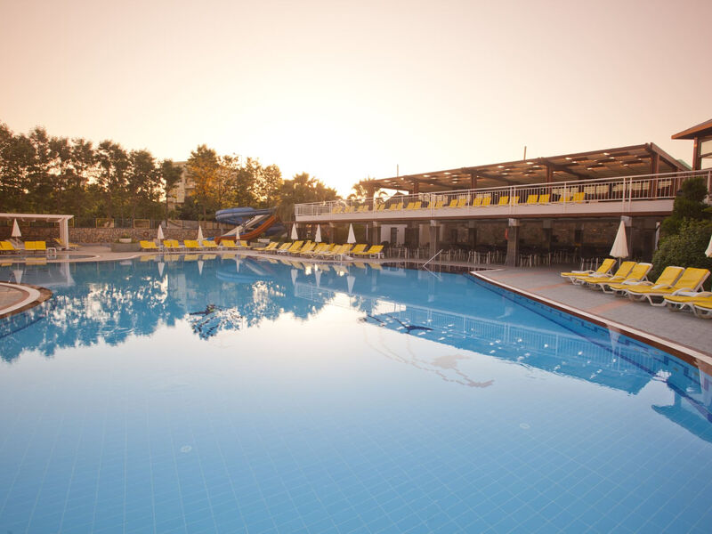 Club Mermaid Village