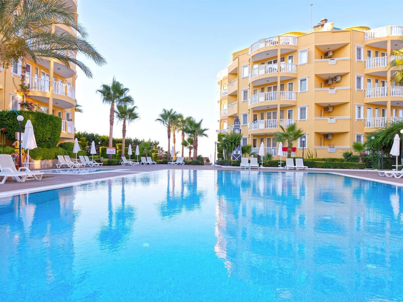 Club Paradiso Hotel & Resort