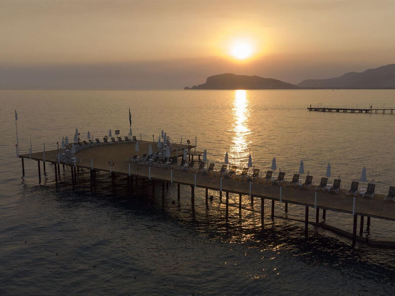 Club Paradiso Hotel & Resort