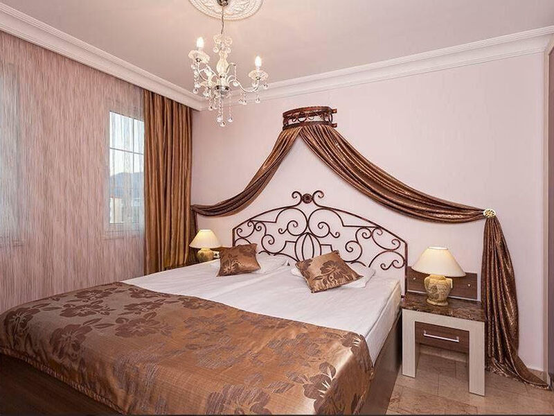 Club Paradiso Hotel & Resort