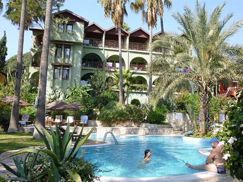 Club Tropical Beach