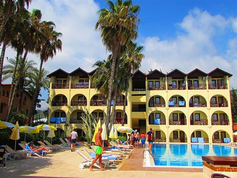Club Tropical Beach