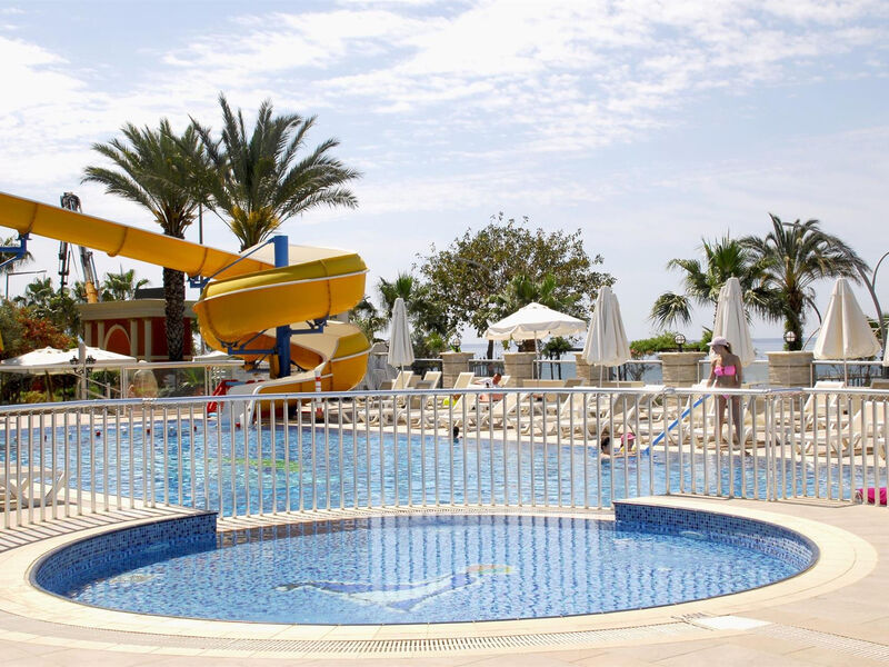 Club Hotel Turan Prince World